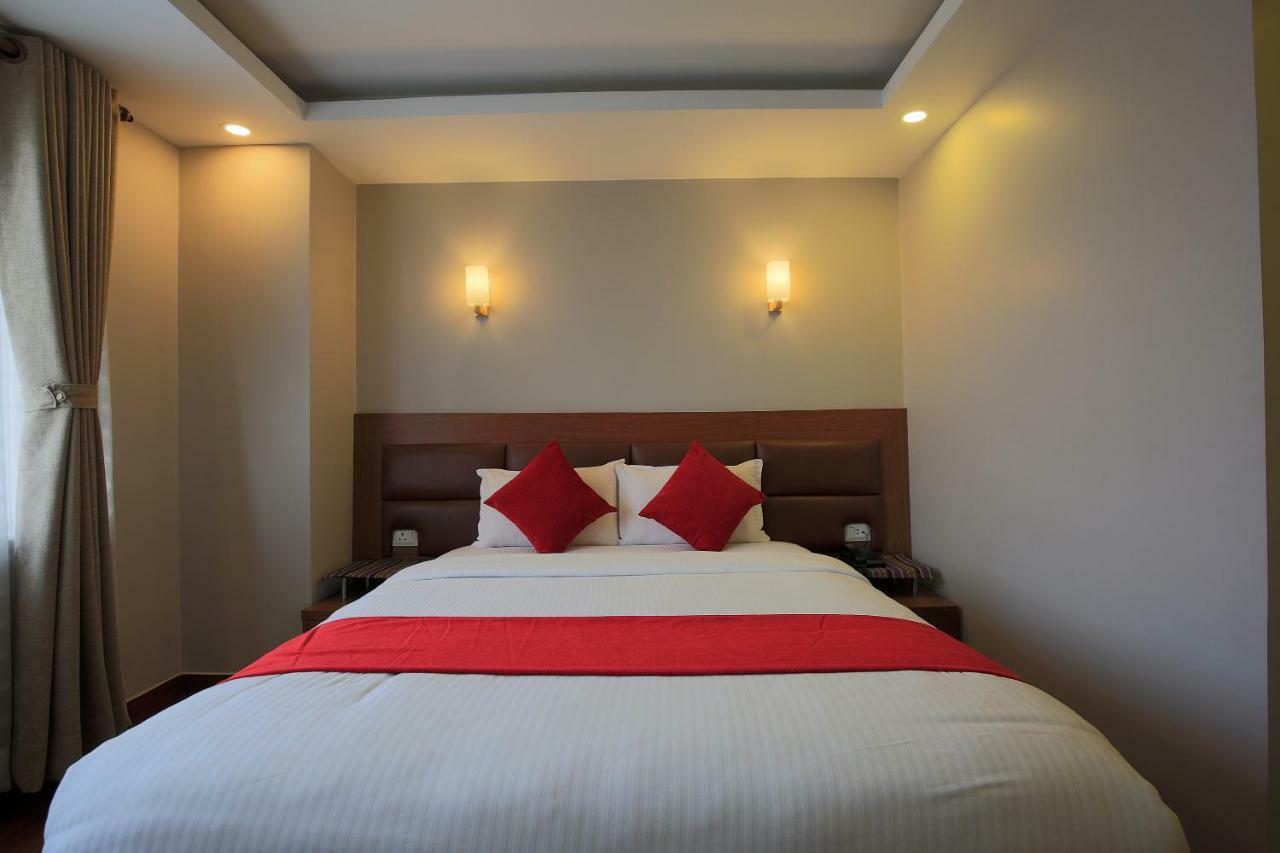 Oyo 453 Hotel Gurkha Heritage Kathmandu Luaran gambar