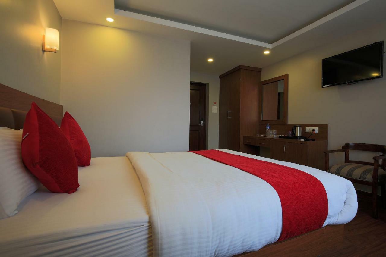 Oyo 453 Hotel Gurkha Heritage Kathmandu Luaran gambar