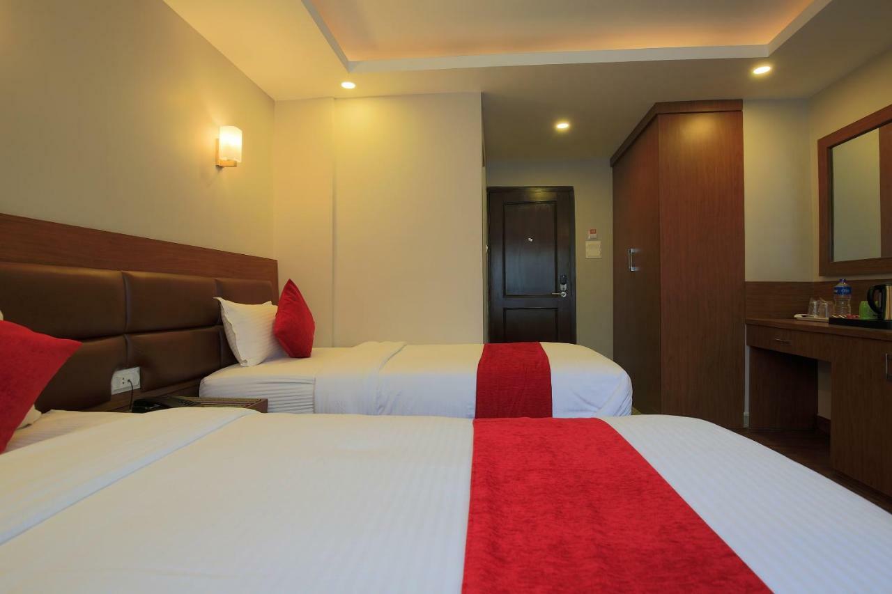 Oyo 453 Hotel Gurkha Heritage Kathmandu Luaran gambar