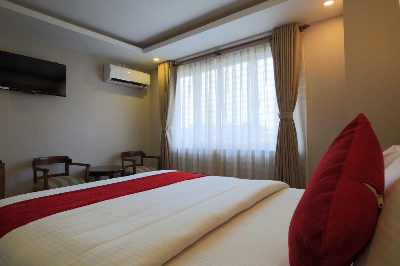 Oyo 453 Hotel Gurkha Heritage Kathmandu Luaran gambar